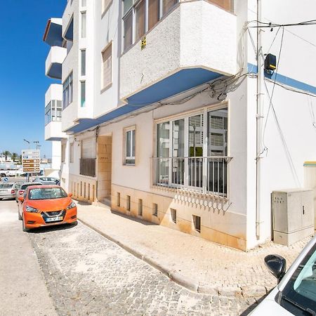 Shell Apartment, Walking To Beach And Center Лагос Екстериор снимка